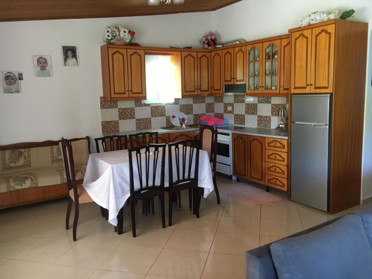Guesthouse Nedin Ksamil Extérieur photo
